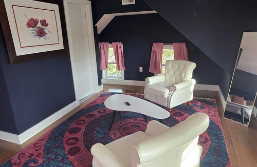 West Cape May Apartment | Cozy Cape May Cabernet vineyard Cottage at Willow Creek Winery Farm