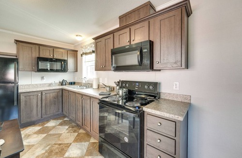 Cassopolis Cabin | Cozy Cassopolis Cabin, Near Parks & Golfing!