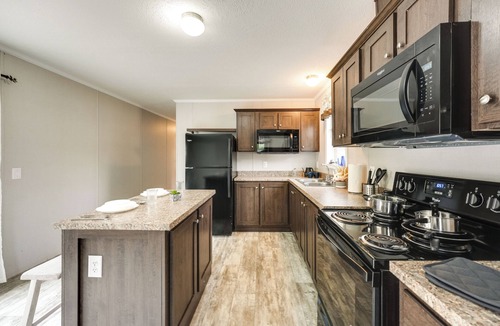 Cassopolis Cabin | Cozy Cassopolis Retreat on Little Fish Lake!