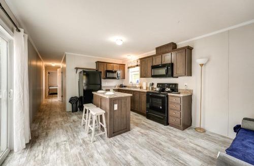 Cassopolis House | Cozy Cassopolis Retreat on Little Fish Lake!
