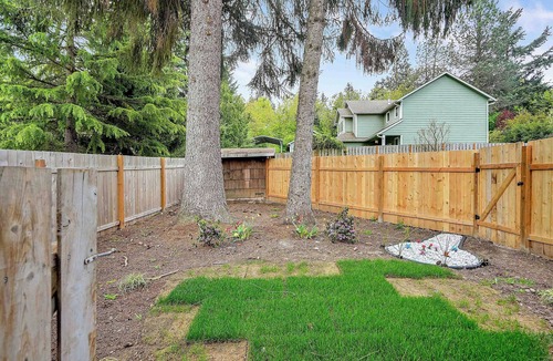 West Salem Apartment | Cozy Castle for extended stay ~ pet friendly! laundry, kitchenette, private yard