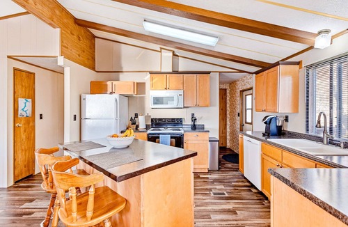 Harrison House | Cozy CDA Waterfront Home