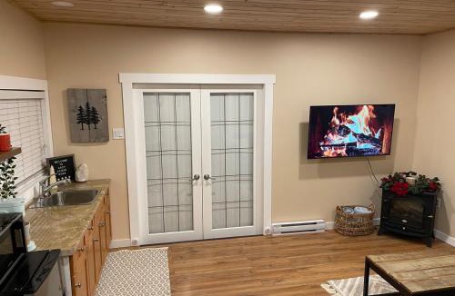 Hope House | Cozy Cedar Nook