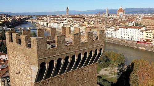 Sant' Ambrogio Apartment | Cozy Central Apartment