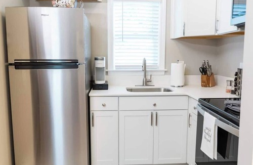 Montgomery Apartment | Cozy Central Loft | Pets Welcome Retreat
