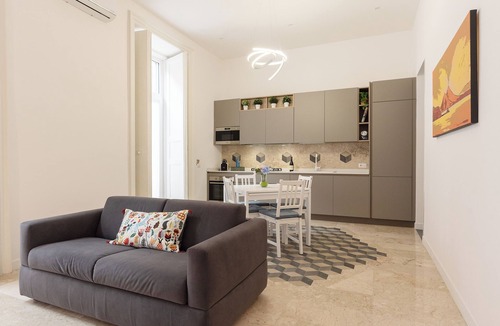 Montecalvario Apartment | Cozy centrally located home, suitable for families and friends