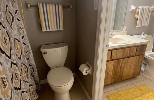 LaBelle House | Cozy , centrally located home