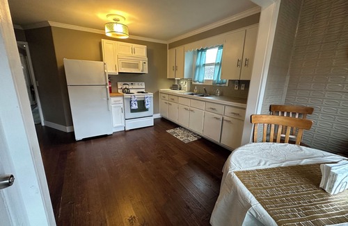 Rockwood Apartment | Cozy, Charming Riverfront Retreat #1