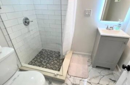 Downtown Apartment | Cozy & Chic 1-bedroom Downtown Stamford nPet Friendly