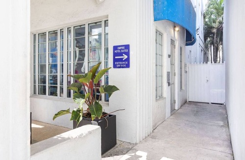 Flamingo/Lummus Apartment | COZY & CHIC Suite 1 BDR/1BTH