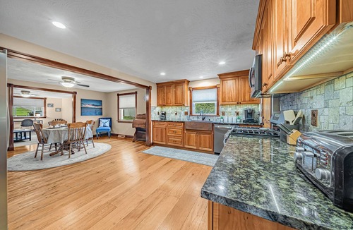 Coulters House | Cozy, Clean, Convenient Escape!