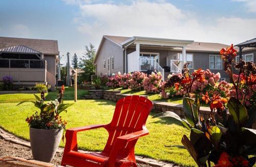 Moncton Villa | Cozy Clover
