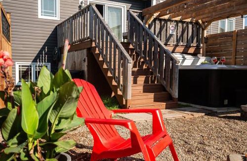 Moncton Villa | Cozy Clover