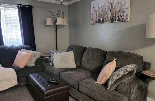 Waveland House | Cozy, Coastal, Cottage
