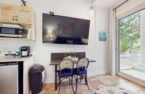 Baytowne Wharf Apartment | Cozy coastal studio with shared pool, beach access and close to everything!