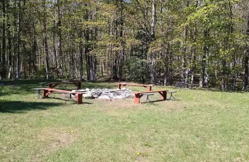 Colpoys Bay Apartment | Cozy Comfort Double Room 10 – Peninsula Motel, Minutes from Wiarton Waterfront