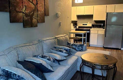 West Akron Apartment | Cozy.Comfort.Easeful.
