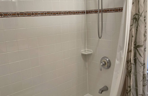 South Boston House | Cozy, comfortable and convenient
