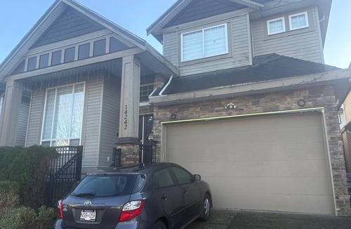 South Newton House | Cozy & Comfortable Home Away From Home