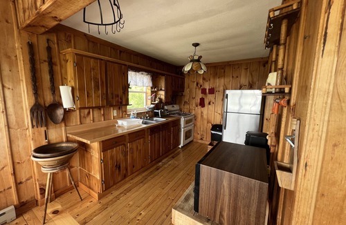 Orleans Cottage | Cozy & Comfortable Lake Willoughby Cottage with Views