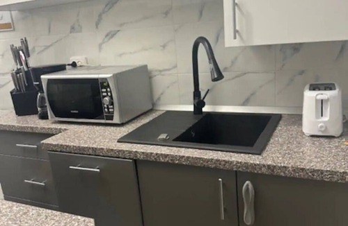 Cugir Apartment | Cozy Comforts aprt in Cugir
