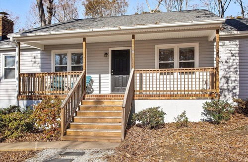 Goochland House | Cozy, Comfy, Convenient, Dog Friendly