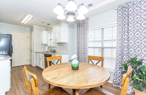 Shannon House | Cozy, Comfy, Quiet 3-BR house near Baptist Shelby Alabaster/Helena/Pelham area.
