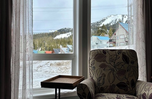Courtenay Condo | Cozy condo on Mt Washington. Ski, bike, and hike the resort near Comox Valley.