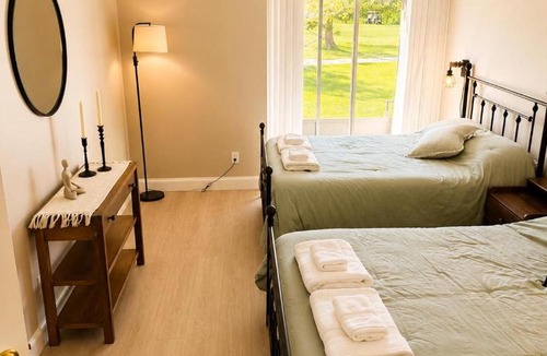 Greater Northdale Apartment | Cozy condo in Northdale Tampa, with golf course views! Snowbirds welcome!