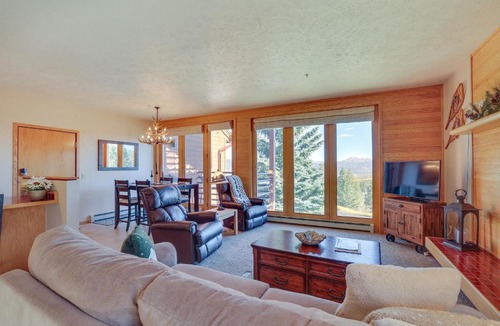 Wildernest House | Cozy Condo w/Balcony & Mtn Views in Silverthorne