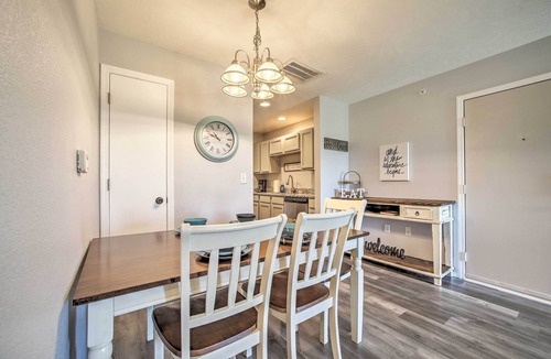 Branson Apartment | Cozy Condo w/Pool Access in the Heart of Branson!