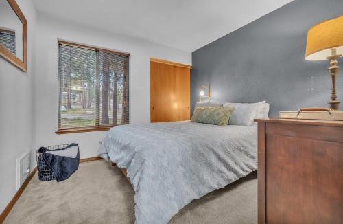 Bear Valley Apartment | Cozy Condo with Fireplace - Tamarack 3