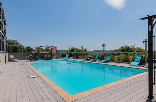 Indian Point Condo | Cozy Condo with Table Rock Lake View, Near Silver Dollar City & Free Tickets
