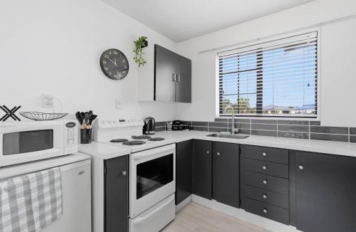 Invercargill Apartment | Cozy Corner