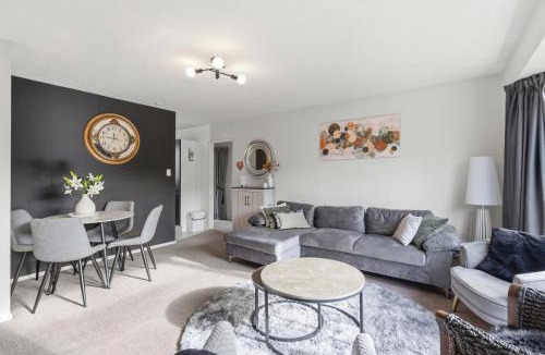 Invercargill Apartment | Cozy Corner