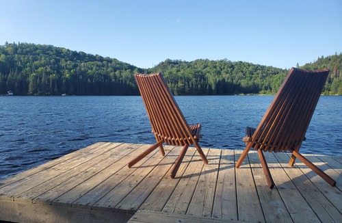 St-Adolphe-d'Howard Cottage | Cozy Cottage Getaway, 1hr from the city in St-Adolphe-d'Howard on Lac Travers.
