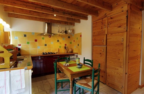 Saint-Andre-dʼApchon Apartment | Cozy cottage with spa and sauna, pets allowed