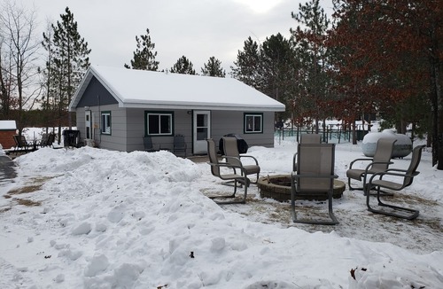 Rapid River Cottage | Cozy Cottage centrally located in the U.P!