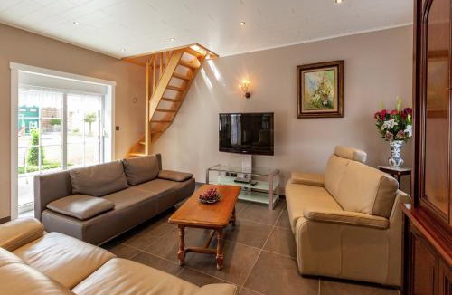 Le Bizet House | Cozy Cottage for 8 Guests