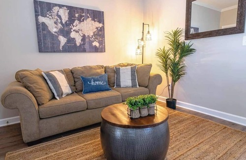 Montgomery Apartment | Cozy Cottage Hill 1BR | Serene Pet-Friendly Escape