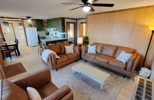 Brimson Cottage | Cozy Cottage on Stone Lake