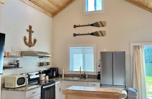 Town of Hastings House | Cozy Cottage on Oneida River