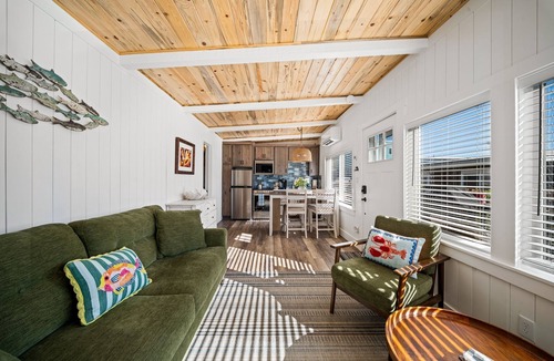 Pacific Beach Cottage | Cozy Cottage Steps from Beach