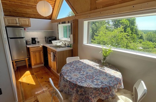 Surry Cottage | Cozy Cottage