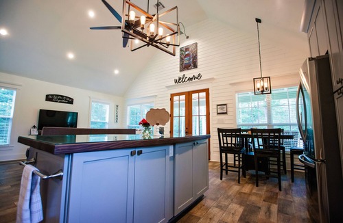 Abita Springs House | Cozy Country Cottage w/Pool in Abita Springs.