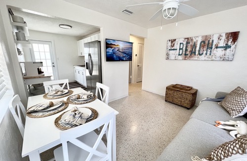 Ormond-by-the-Sea House | Cozy Crab House, Beachside, Walk to Beach & River, Coffee Bar & Fire Pit