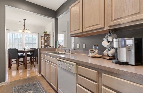 Rehoboth Beach Condo | Cozy Creekwood Getaway on the Highway