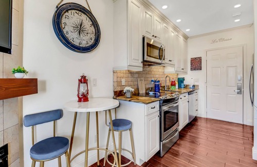 Naples Resort | Cozy Designer Studio with Water views of Marina in Port of The Islands Naples!