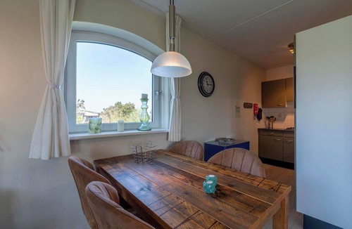 Julianadorp aan zee Apartment | Cozy Dune-View Apartment