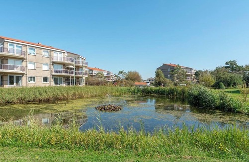 Julianadorp aan zee Apartment | Cozy Dune-View Apartment